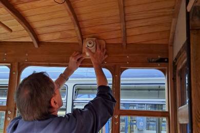 Abstimmung der Position der Schalter und Sicherungen im 1103