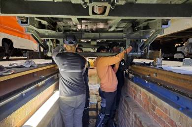 Einbau der Bremsanlage beim Souvenirwagen F3