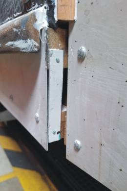 1103 vor der Erneuerung der Verkleidung