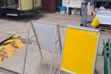 Aufarbeitung der Aufsteller