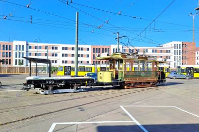 Souvenirstand mit neuen Artikeln