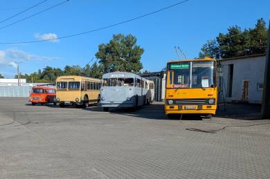 Beginn der Aufstellung für das große Fest